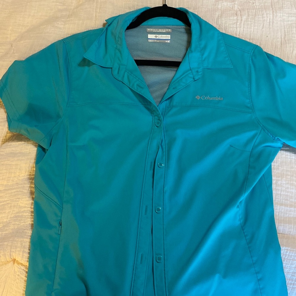 Teal Columbia Medium Button Down Omni-Shade Sun Protection